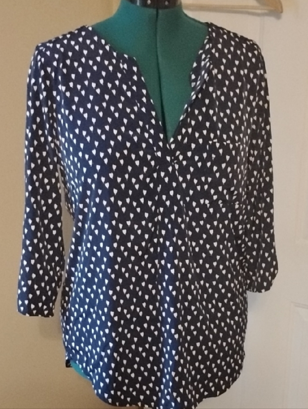 Pixley- Navy/White -Print V-Neck Tunic Blouse- Size M